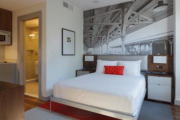 Chandler Studios Boston Rom bilde